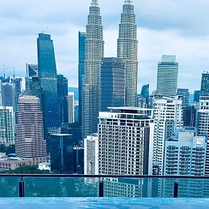 The Luxe Klcc By Comfort Dwellings Apartment Kuala Lumpur